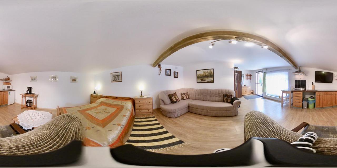 Kapitanskie Gniazdo Czaplinek Chambre photo